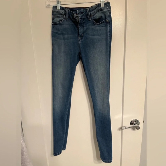 Level 99 stretchy distressed skinny jeans, size 27, medium blue wash - Picture 3 of 7